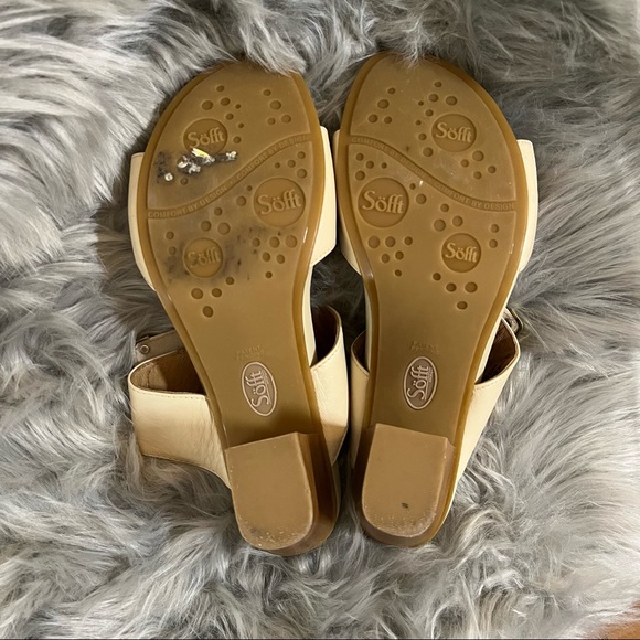 Sofft cream beige trappy sandals heels with gold buckles - velcro straps - Picture 6 of 7